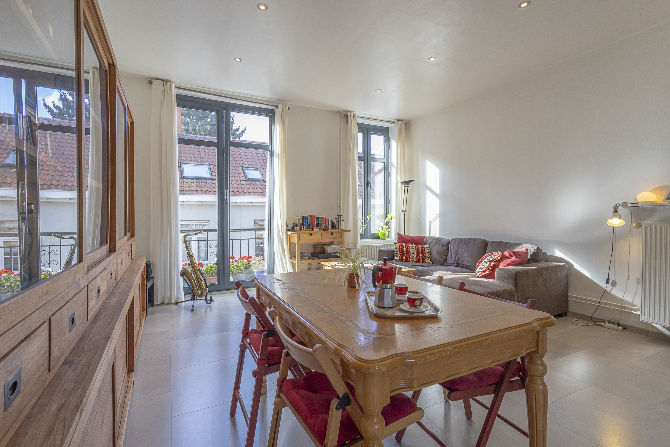 Ruime stadswoning met 4 à 5 slaapkamers te Jette - foto 4