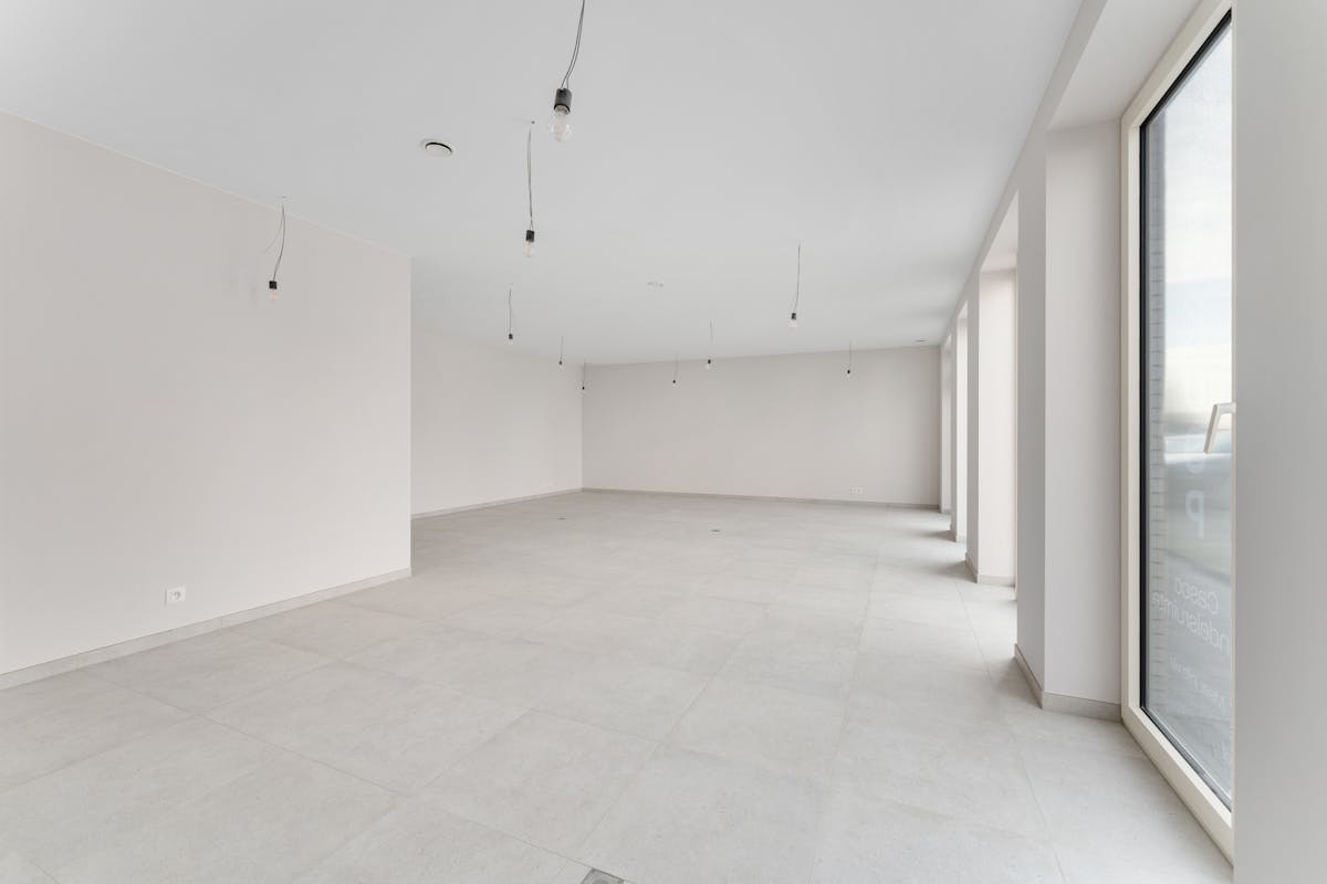 Gelijkvloers handelspand te koop nabij centrum Vichte - foto 2