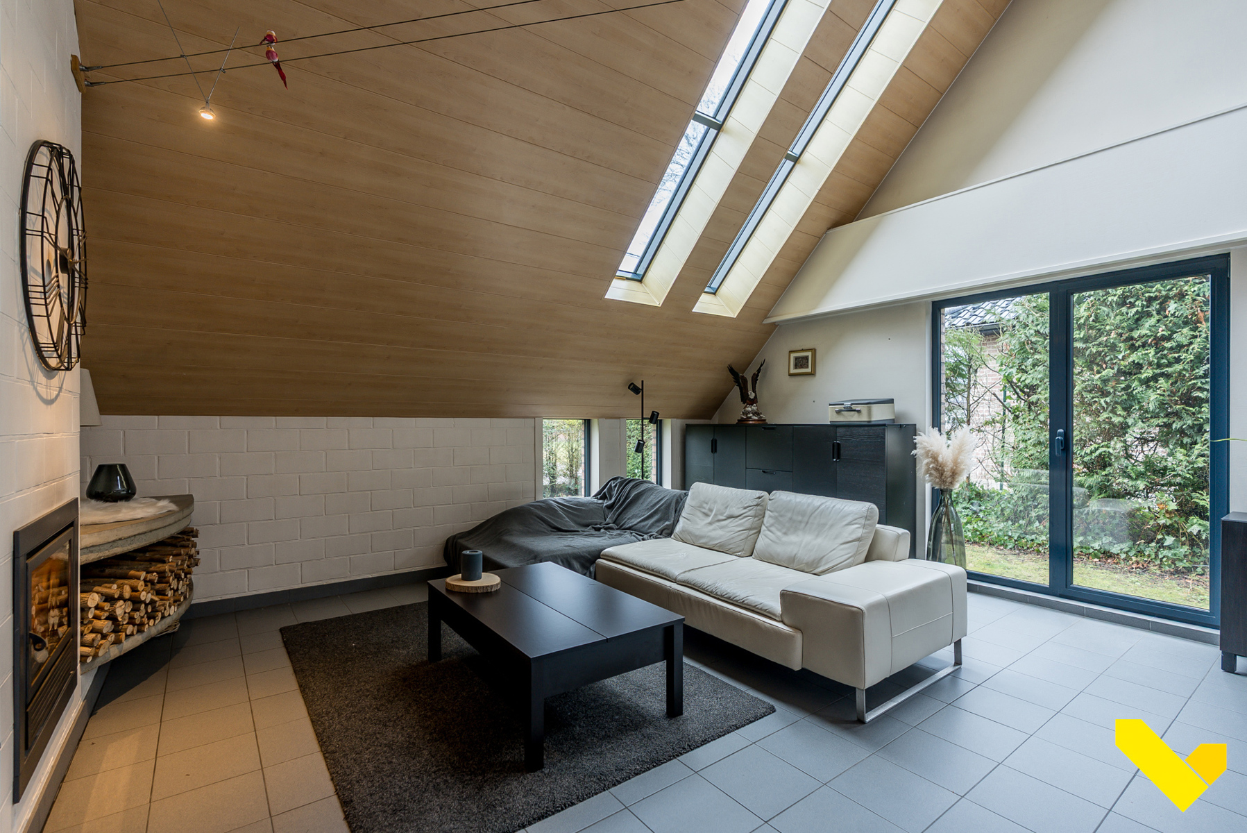 Instapklare gezinswoning met ruime tuin en garage - foto 4