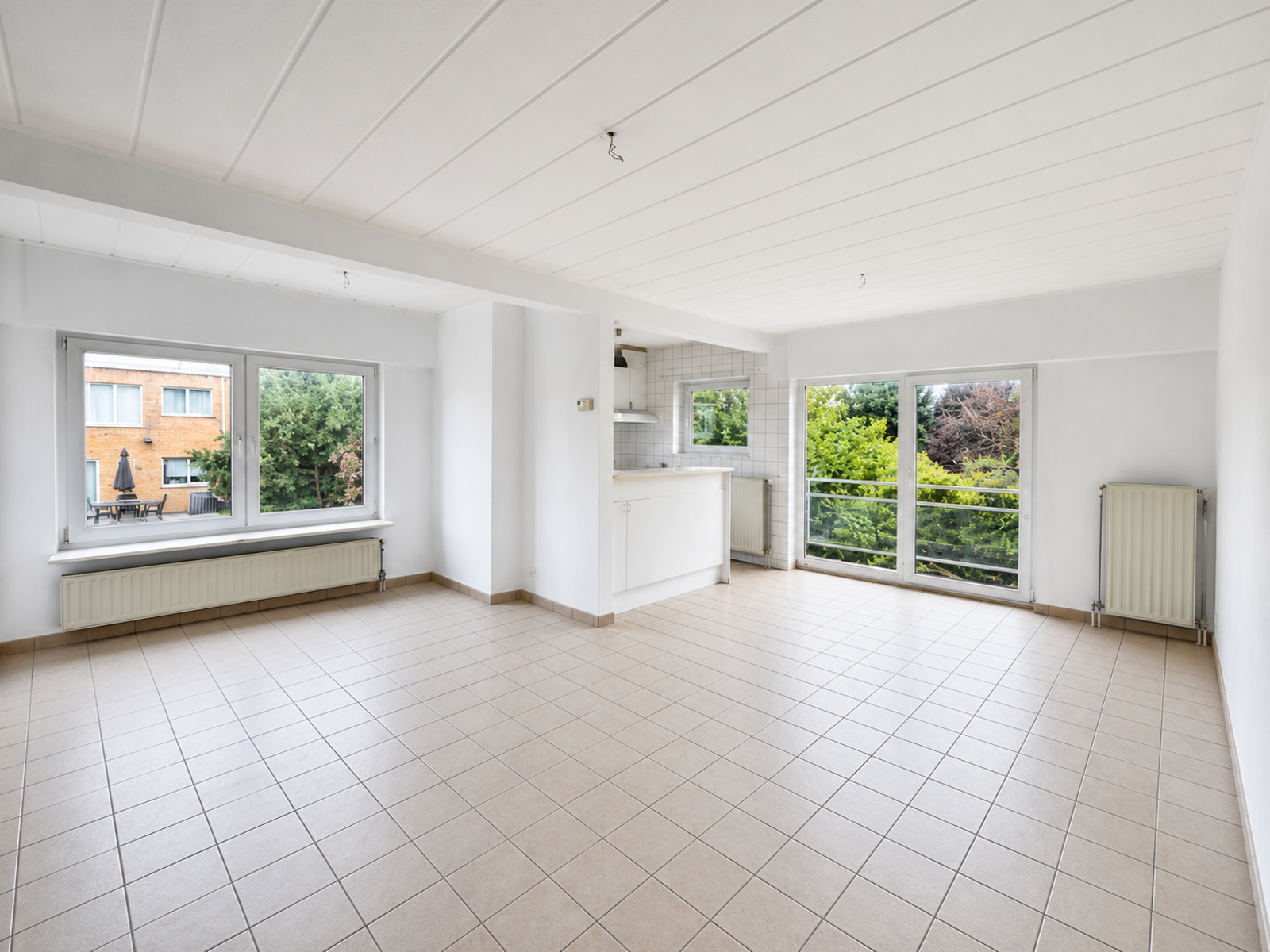 Gezellig appartement met 2 slpk, balkon en garage - foto 4