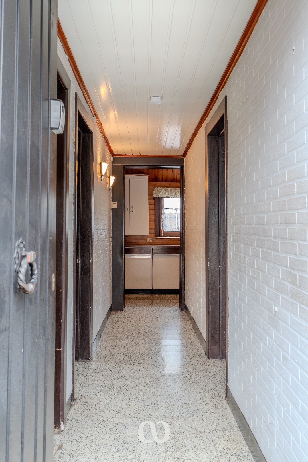 Maison individuelle calme située sur un beau terrain. - photo 2