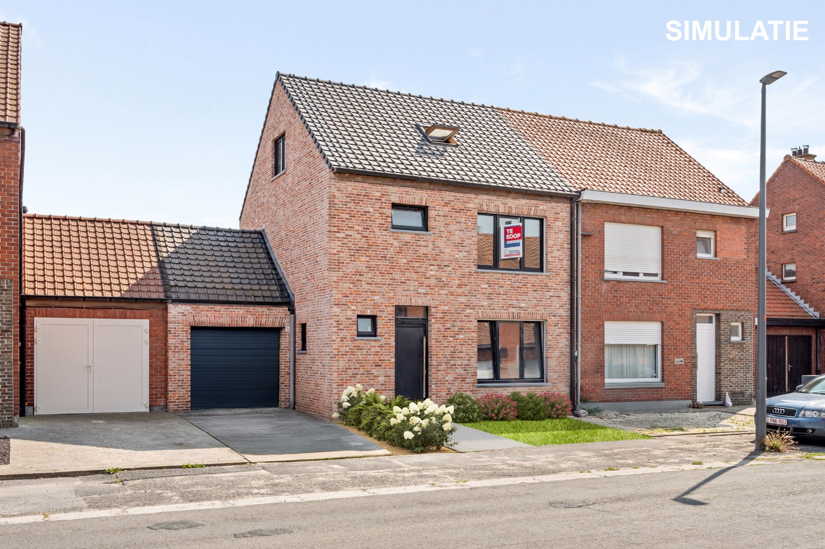 VERDER AF TE WERKEN WONING MET 5 SLPKS EN 2 BADKAMER IN EEN RUSTIGE WIJK - foto 1