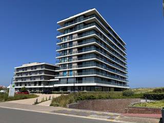 Assistentiewoning met subliem zeezicht en zicht over de Westhoekduinen, vlakbij het strand en de natuur.Inkomhal, woonkamer met open ingerichte...