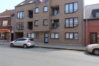 Gunstig gelegen garage, nabij Patersstraat en de ring. Gelegen achter een appartementsgebouw, afgesloten met poort. Niet gelegen in...