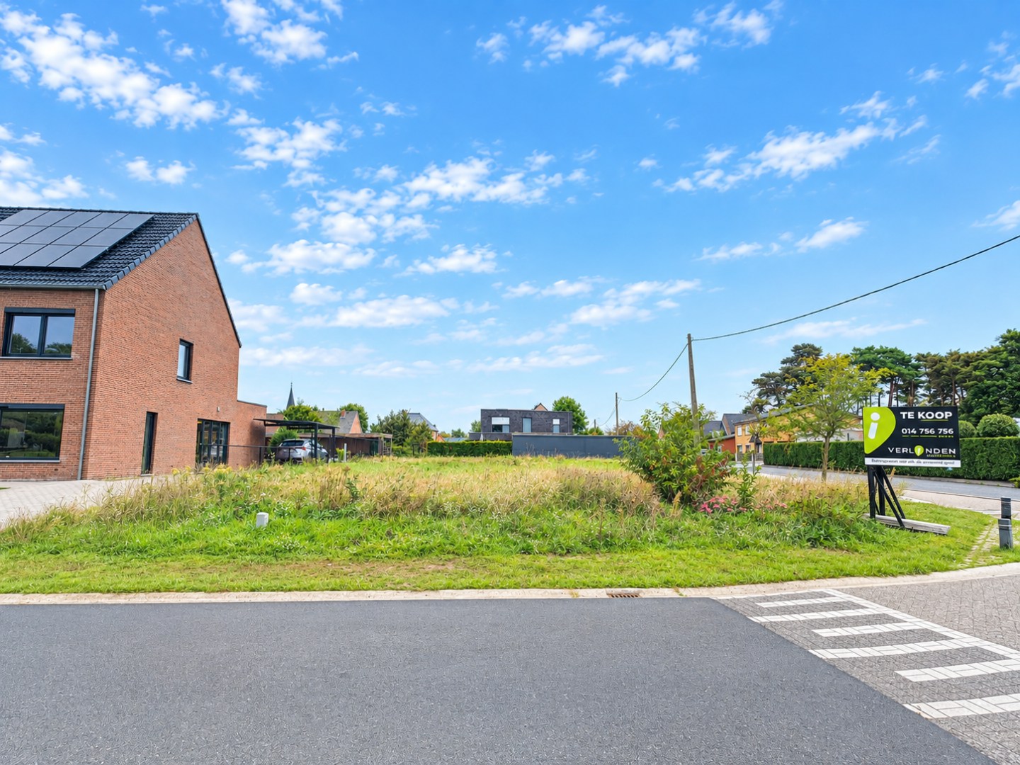 Bouwgrond voor open bebouwing an 739m², centraal en rustig gelegen in Millegem. - foto 2