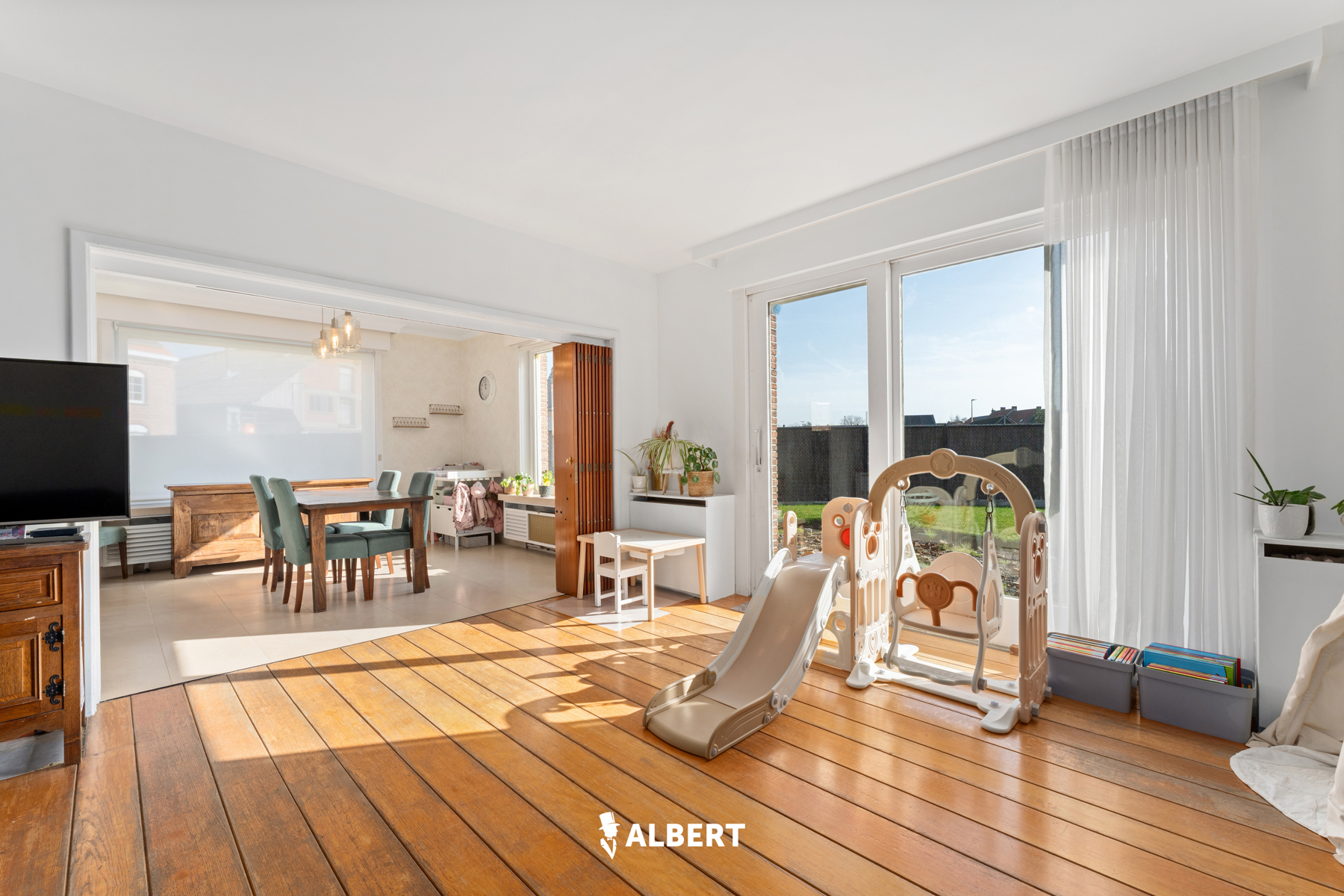 Statige open bebouwing met 4 slaapkamers, bureel, tuin, terras en garage in Izegem - foto 4