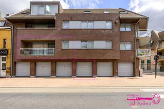 RESIDENTIE MONET (HOEK Regentiestraat/Statiestraat/Goethalsplaats)* Instapklaar, energiezuinig en perfect gelegen éénslaapkamer appartement met ruime...