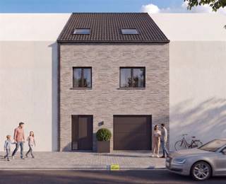 <p><span>Deze prachtige energiezuinige nieuwbouwwoning is ideaal gelegen nabij het centrum van Boechout, op wandelafstand van winkels, scholen en openbaar vervoer. De woning combineert modern comfort met een duurzame bouwkwaliteit.</span></p><p><span>Op het gelijkvloers bevindt zich een lichtrijke leefruimte met open, volledig ingerichte keuken die uitgeeft op de tuin. De woning beschikt over 5 ruime slaapkamers en 2 stijlvolle badkamers, ideaal voor gezinnen of wie extra ruimte zoekt voor bureau of hobbykamer.</span></p><p><span>Dankzij de warmtepomp, zonnepanelen, hoogwaardige isolatie en ventilatiesysteem D geniet u van een laag energieverbruik en optimaal wooncomfort. Verder beschikt de woning over een garage en een verfijnde afwerking met kwalitatieve materialen.</span></p><p><span>Een instapklare, toekomstgerichte woning op een topligging in Boechout.</span></p><p><span> </span></p>