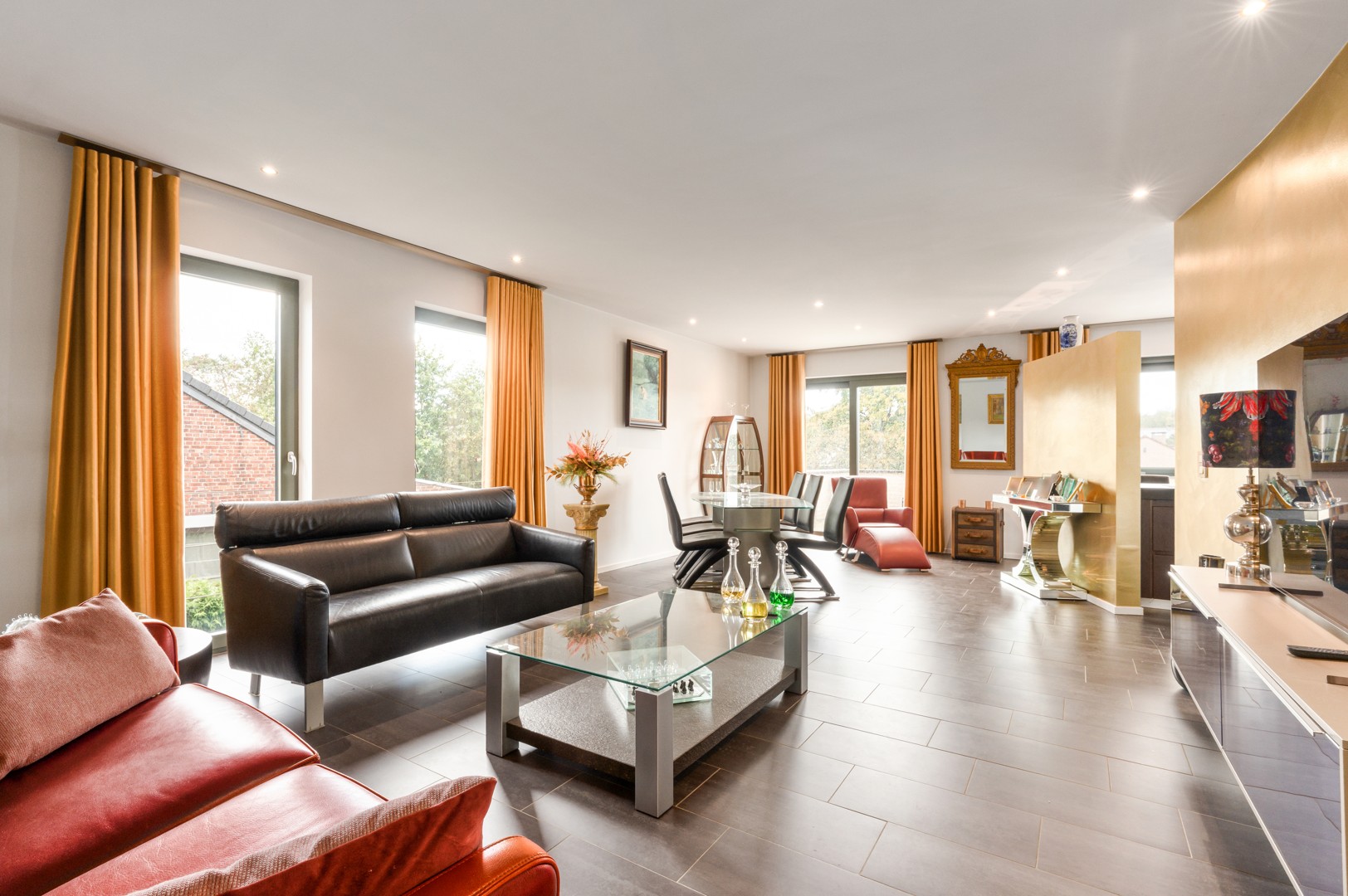 Apartment for sale in Maasmechelen with 3 bedrooms - photo 4