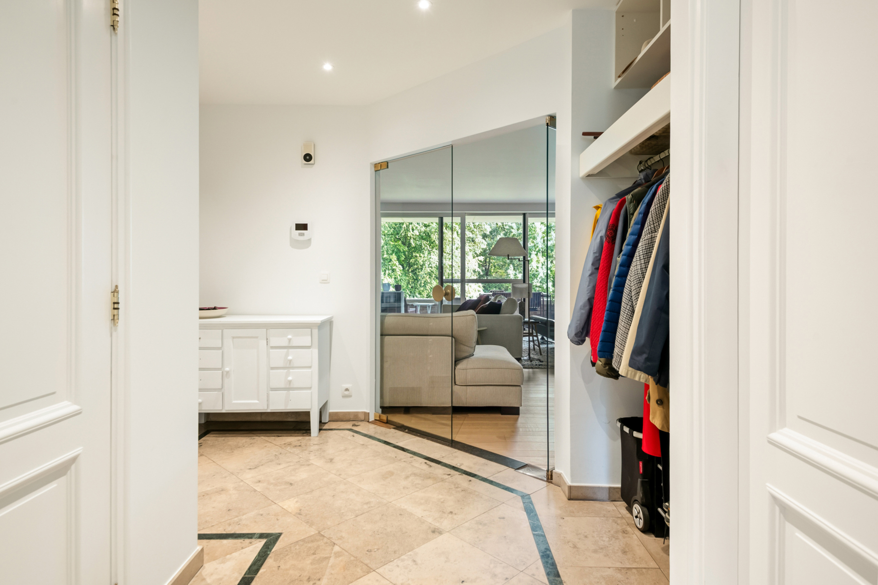 Lichtrijk appartement met recente renovaties en ruim terras. - foto 4