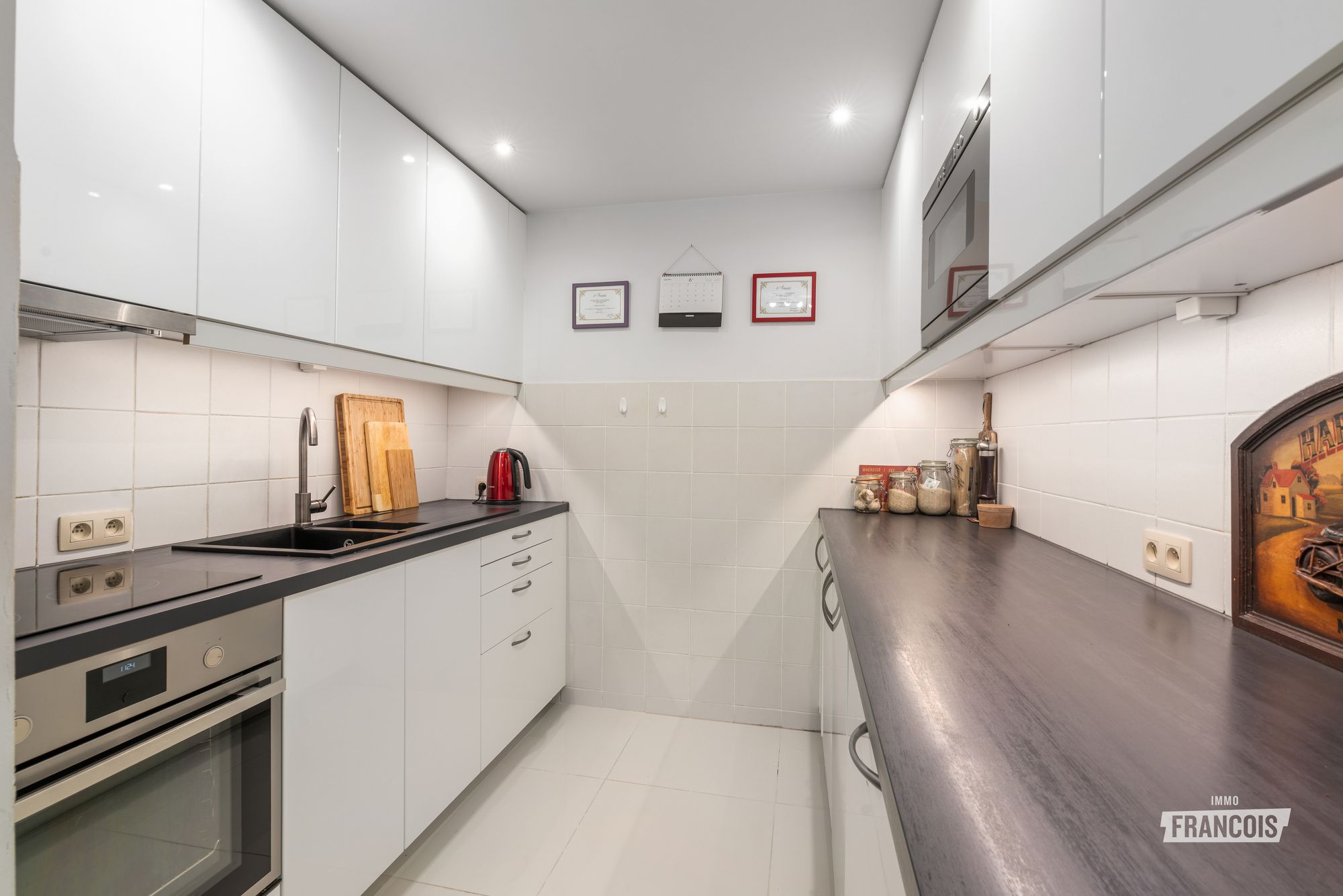 Prachtig en instapklaar 1-slaapkamerappartement met terras in de Europese wijk - foto 5