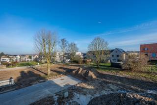 Rustig en residentieel gelegen bouwgrond voor een 4-gevelvillaBouwmogelijkheden:Maximaal 2 bouwlagen + eventuele zolder + eventuele...