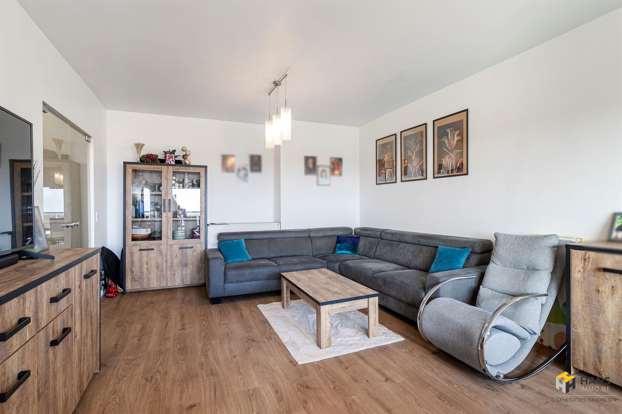 Instapklaar appartement (88m²) met 2 slaapkamers en terras (22 m²) in Merksem. - foto 4