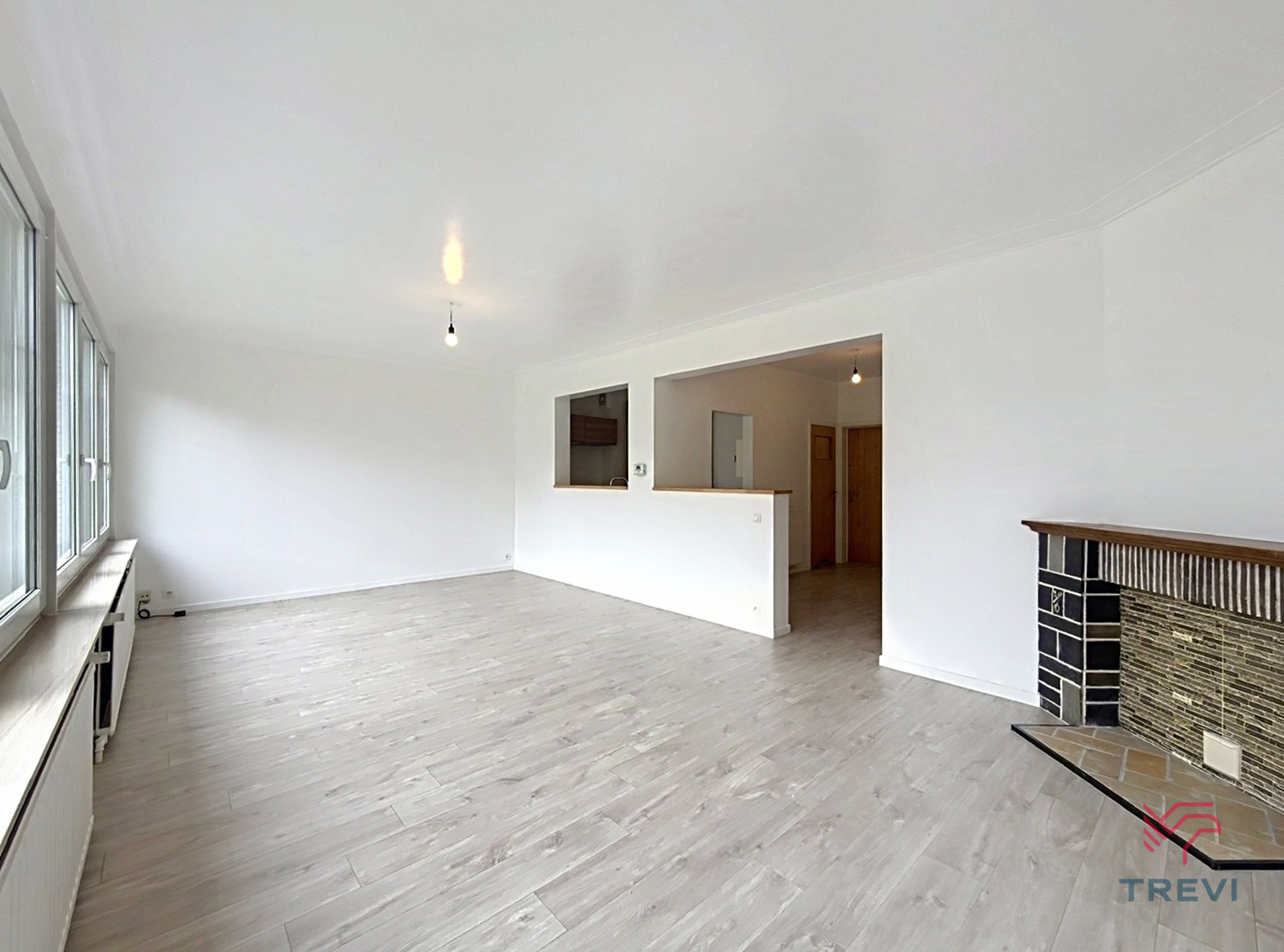 Appartement met 2 slaapkamers en balkon. - foto 4