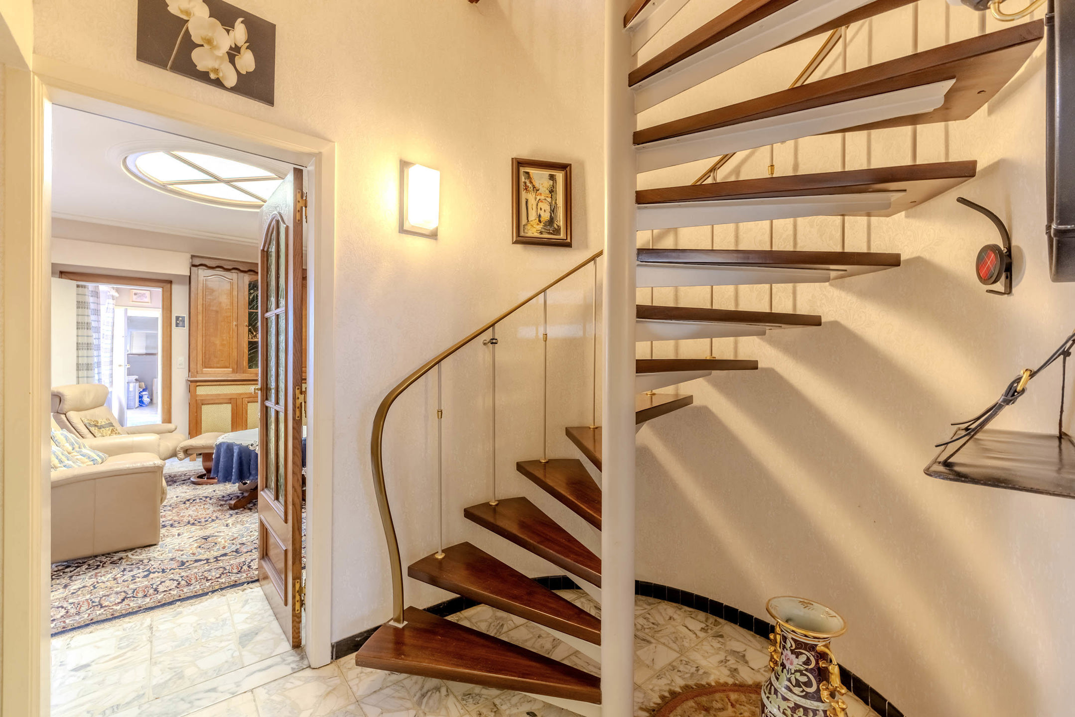 Ruim handelshuis in centrum Gierle op 492 m²!  - foto 3