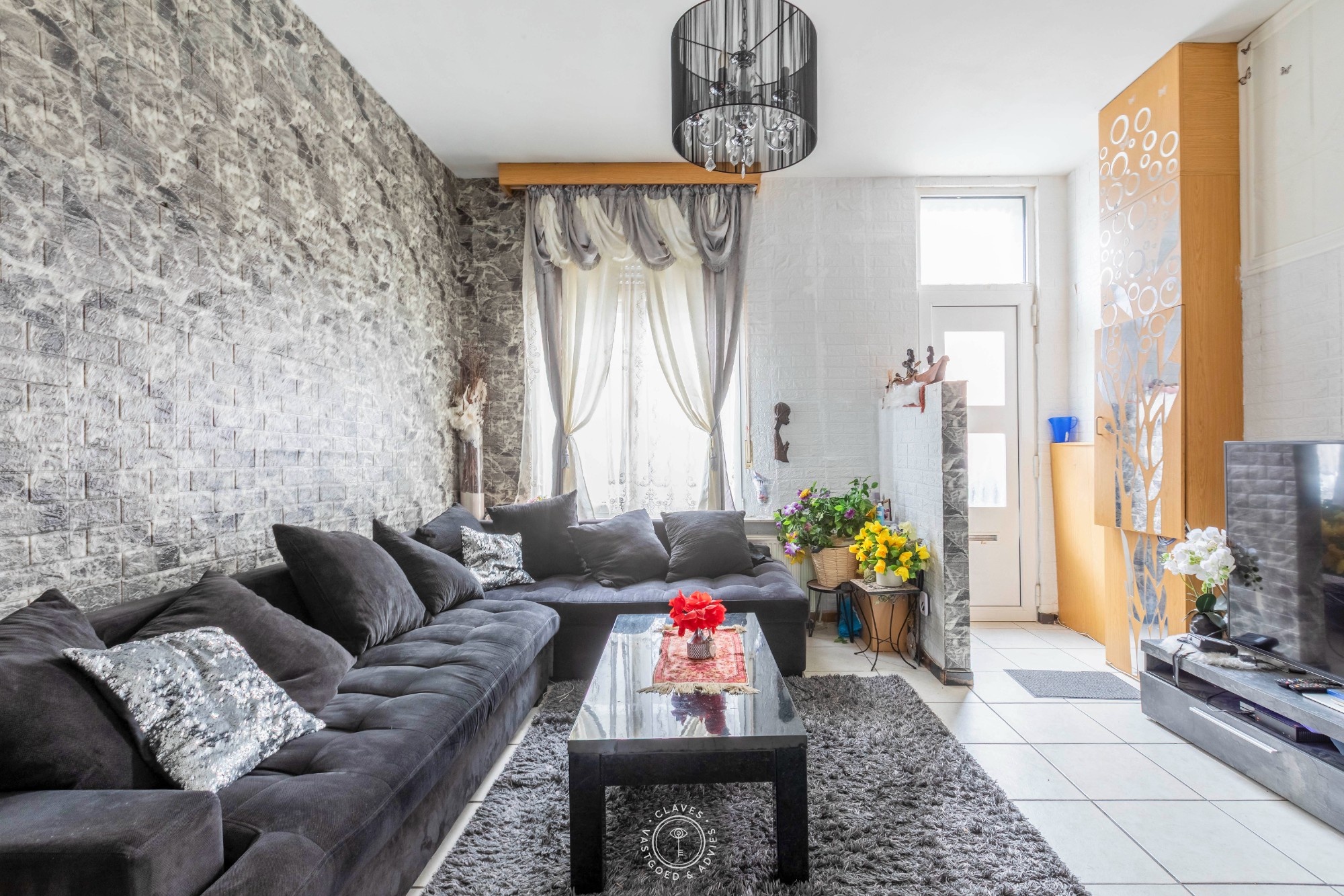 Ideaal gelegen woning nabij winkels en invalswegen - foto 2