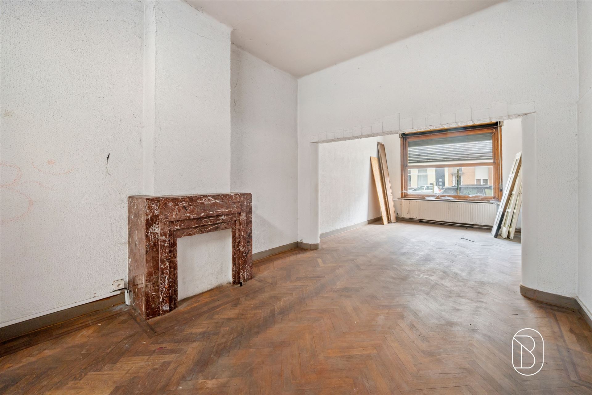 Te renoveren woning met veel potentieel! - foto 4