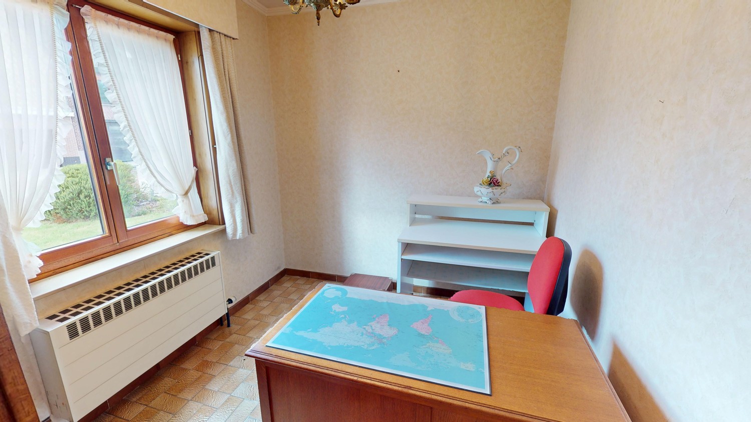 🏡 TE KOOP – Woning met schitterend uitzicht en veel potentieel nabij centrum Zingem! 🌳 - foto 4