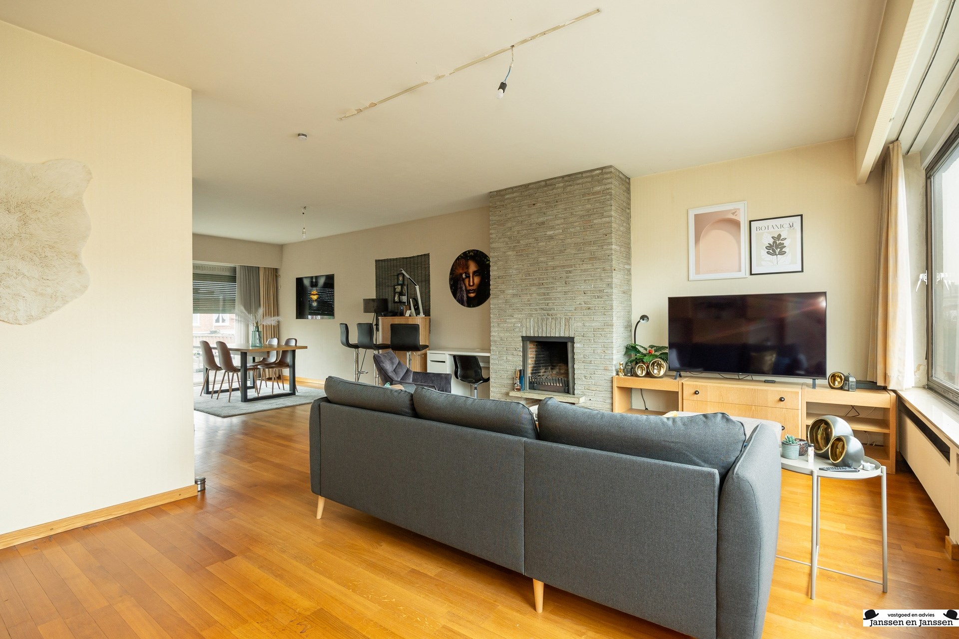 Lichtrijke gezinswoning met tuin in een rustige wijk! - foto 5