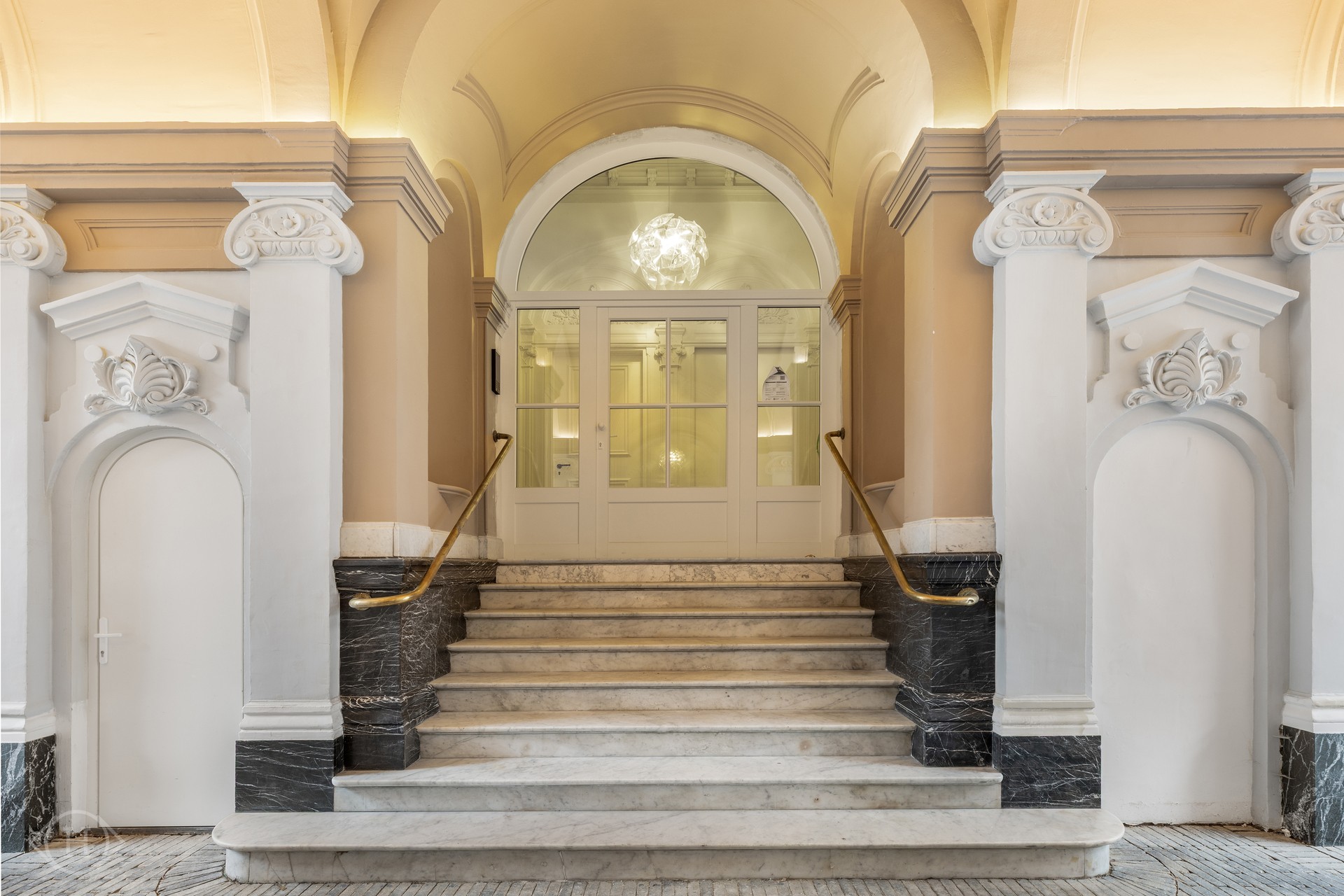 Stijlvol historisch appartement op de Bondgenotenlaan - foto 4