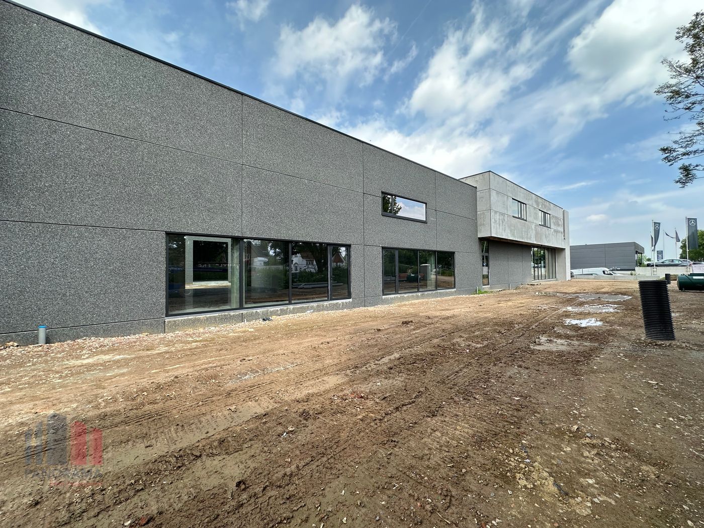 NOUVEAU DEVELOPPEMENT LE LONG LE Bd. DES ALLIES : 10 UNITES APD. 188 m² - photo 1