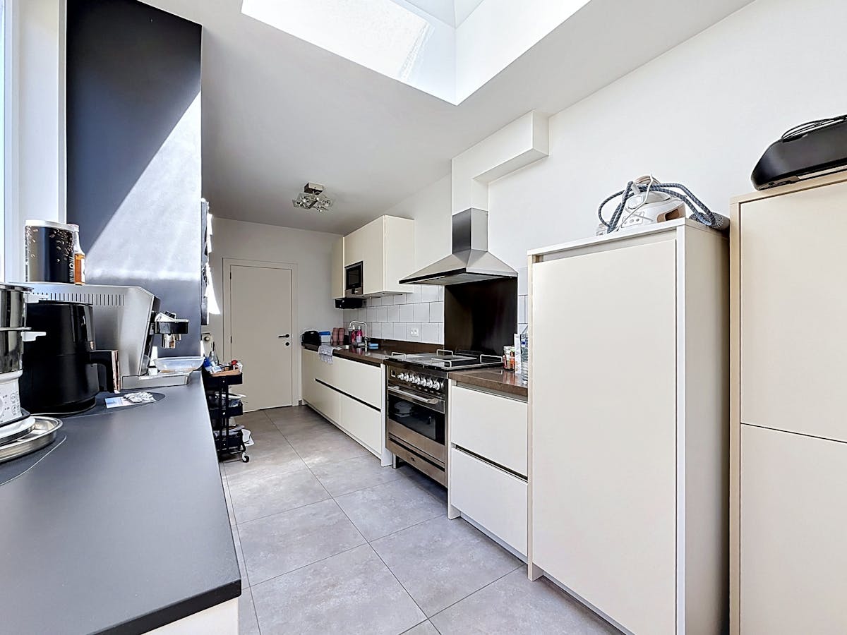 Woning met 3 slaapkamers en terras te huur in centrum Veurne - foto 5