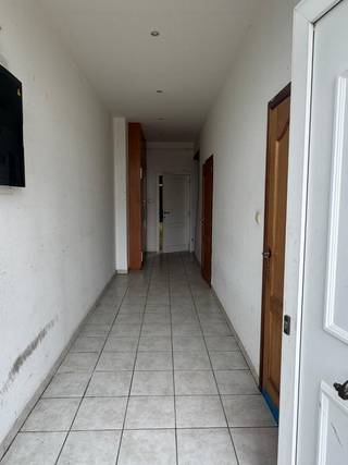 In het hart van Sint-Katelijne-Waver vind je deze sfeervolle woning met een prachtige, charmante gevel en royale tuin! De grote tuin is een oase...