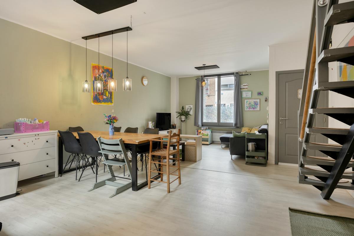 Huis met 4 slaapkamers en stadskoer te Deurne! - foto 5