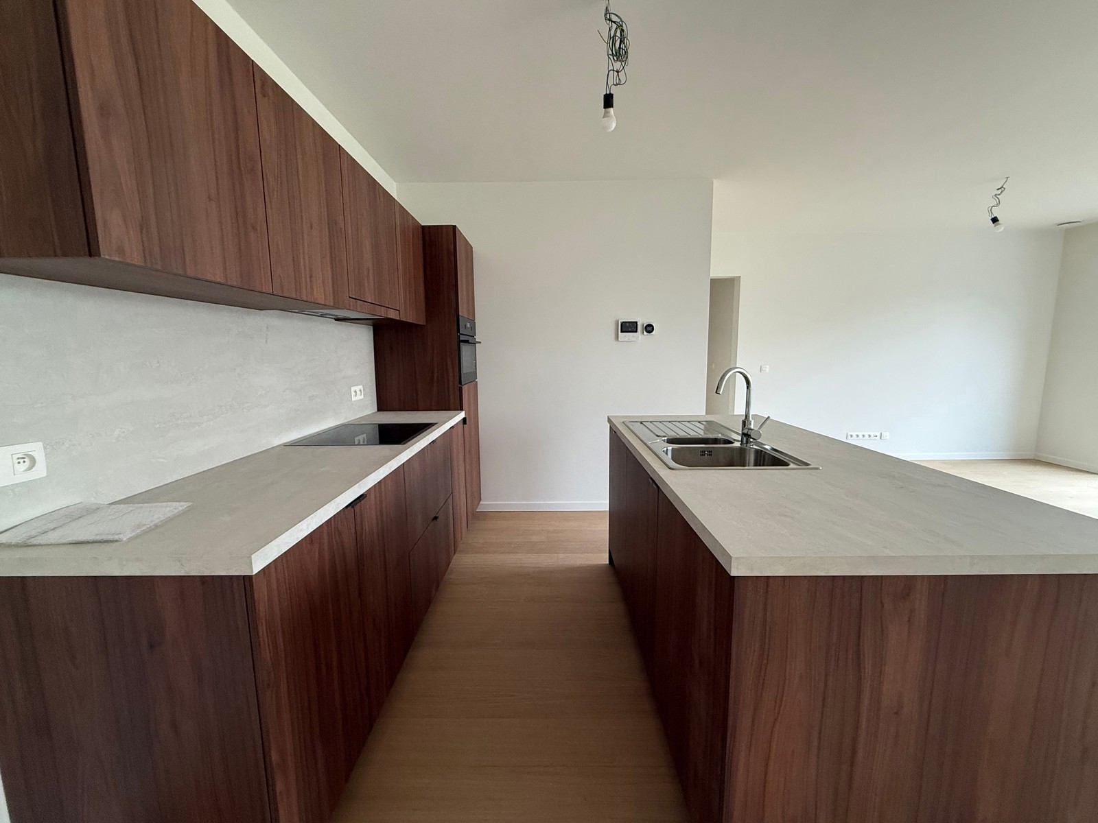 Hoogwaardig afgewerkt nieuwbouwappartement met twee slaapkamers. - foto 2