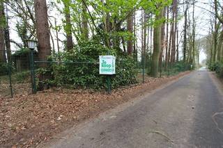 Zéér rustig gelegen perceel grond met een oppervlakte van 2040 m². Dit volledig te renoveren vakantieverblijf is gelegen in de Lange dreef 6...