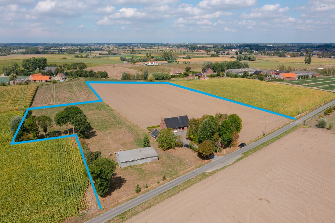 Unieke hoeve op 2,66 hectare in alle rust te Torhout - foto 1