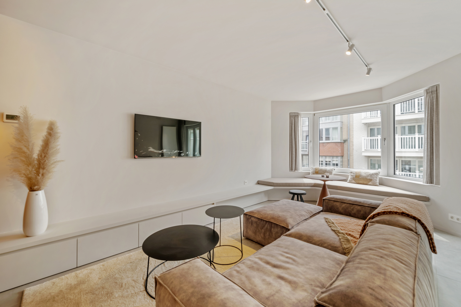 Modern afgewerkt appartement met zijdelings zeezicht - foto 3