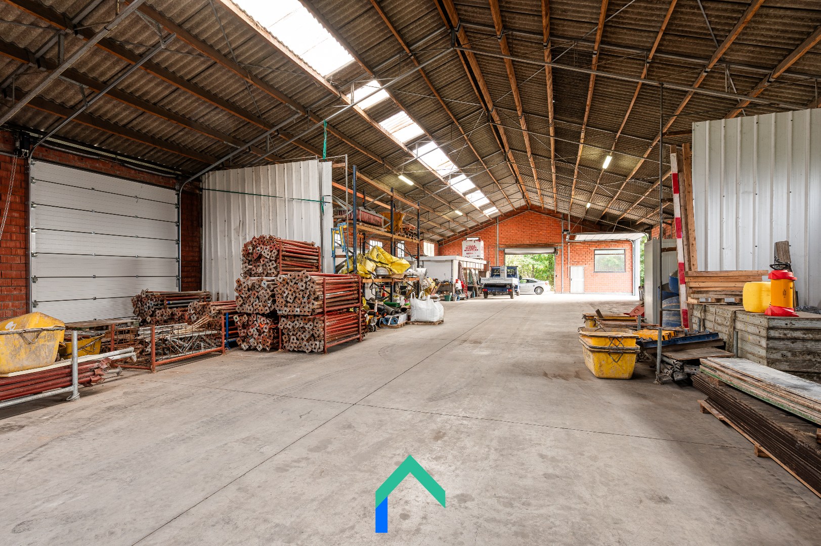 Zeldzame kans: loods van 800 m² met uitstekende bereikbaarheid - foto 4