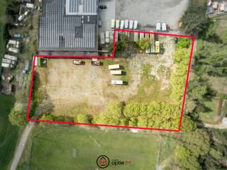 Dit open buitenterrein ongeveer 5000 m² is gelegen aan de Kempische Steenweg 471a te Kiewit, Hasselt.Dankzij de gunstige ligging is het terrein vlot...