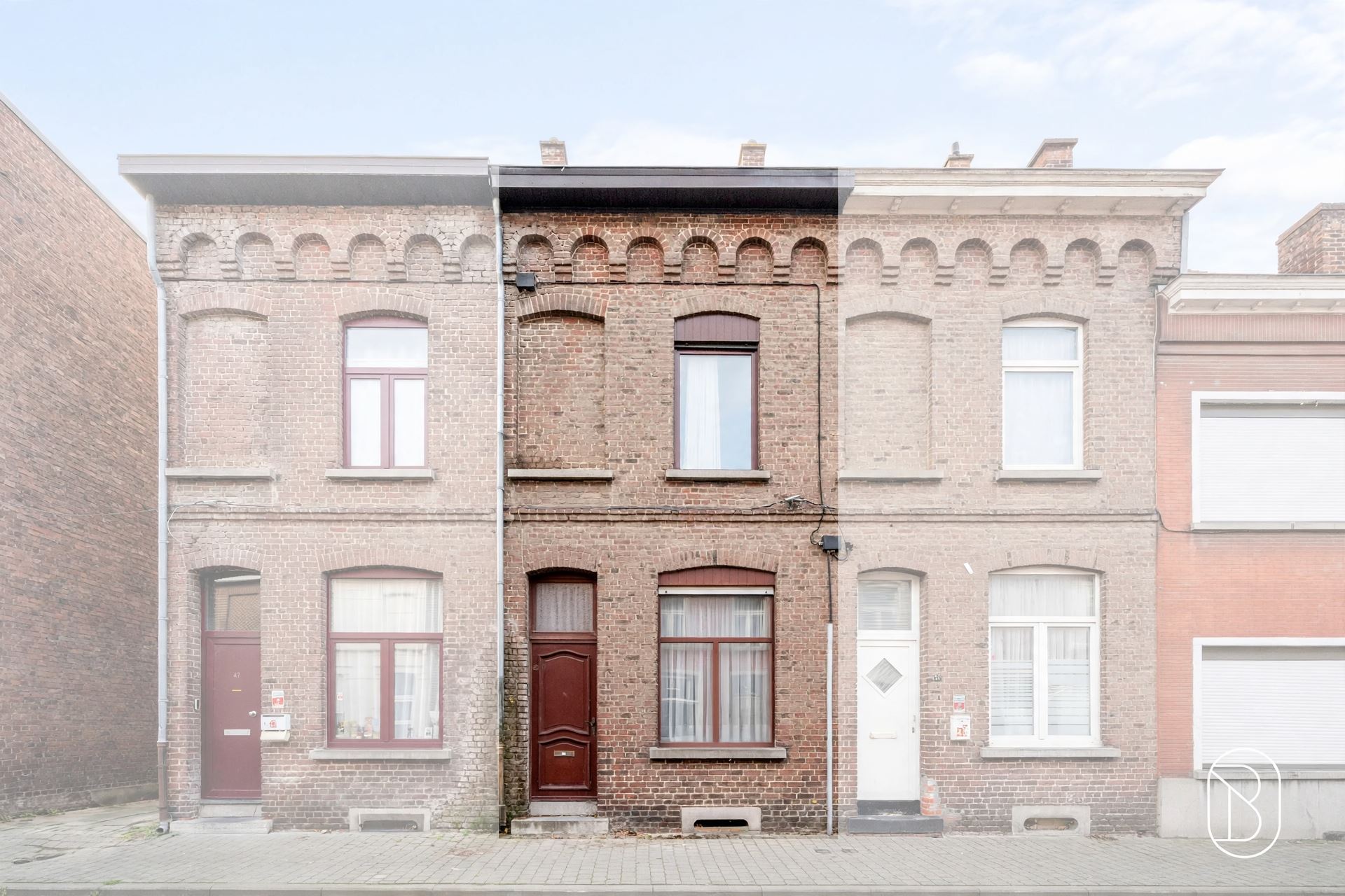 Te renoveren woning in het centrum van Ronse! - foto 2