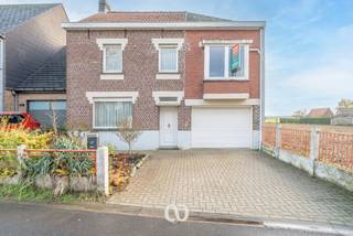 SCHRIJF JE IN VOOR HET EERSTE BEZOEKMOMENT VAN DINSDAG 9 DECEMBER VIA ONZE WEBSITE!Ben jij op zoek naar een stevige, landelijk gelegen woning in het...