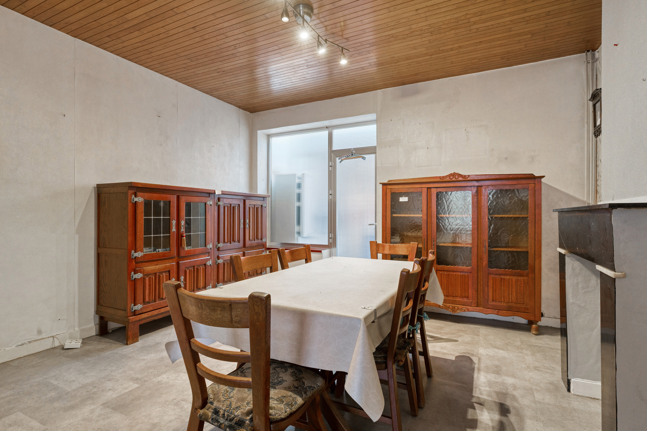 Te renoveren ééngezinswoning met garage.  - foto 4