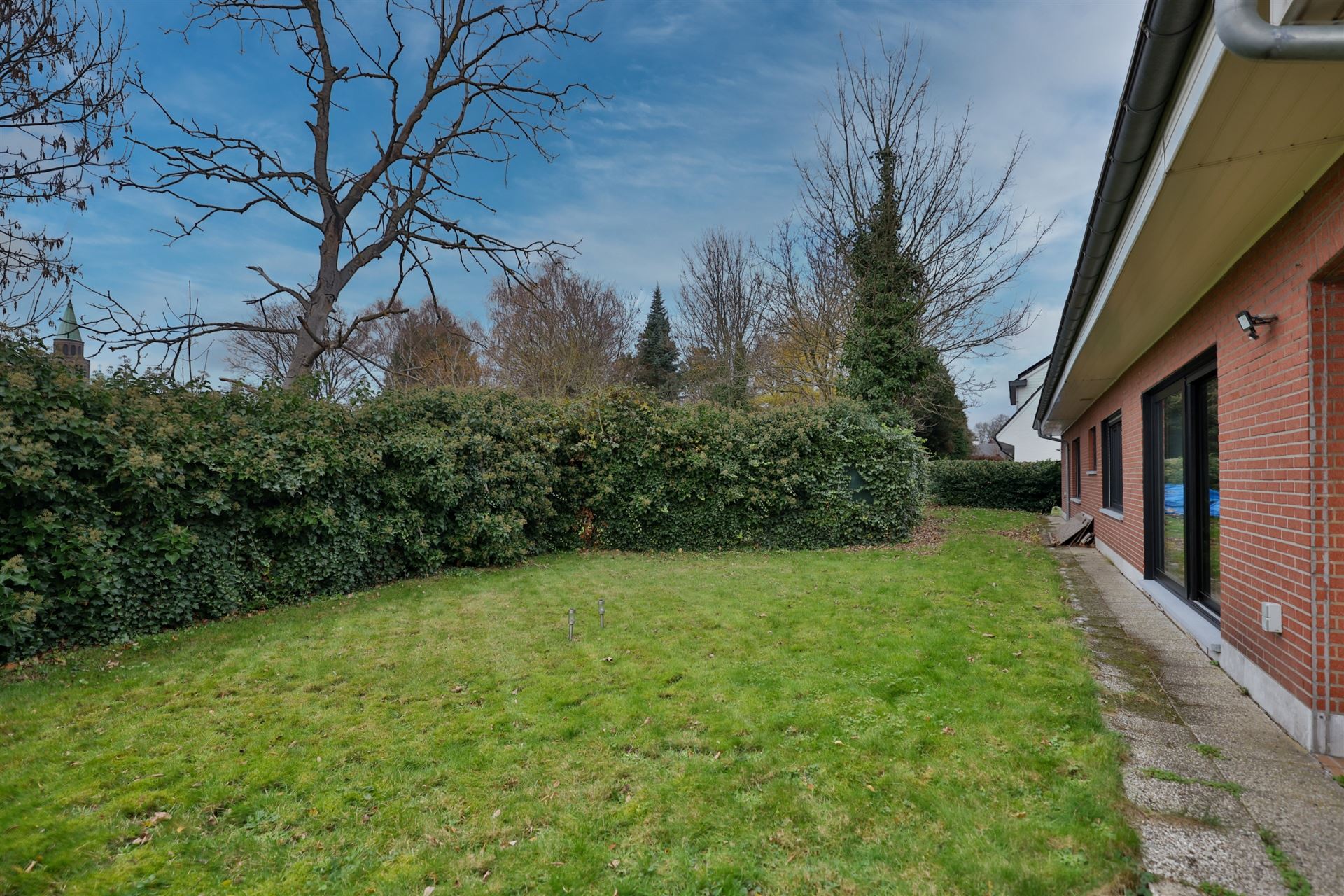 Knappe energiezuinige gelijkvloerse villa - foto 4