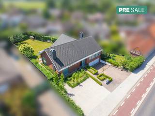 Come and discover this property during the Pre-sale Thursday 18/06 from 5:30pm to 7pm, make your appointment now! Detached house with 4 rooms for...