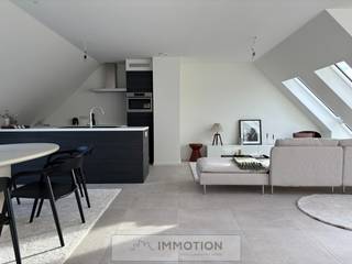 Appartement/ penthouse te koop op de 3e verdieping van de kleinschalige residentie Ter Leie.Het appartement beschikt over een mooie lichtrijke...