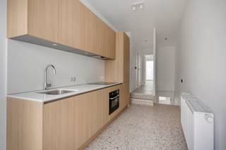 Mechelen: Volledig gerenoveerde duplex met 1 slaapkamer en gemeenschappelijk terras in het centrum te huurGelegen in een prachtig gerenoveerd pand in...