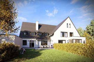 Cette maison semi-ouverte du projet TweeZicht sera entièrement rénovée en 2026 et combine 256 m² de confort de vie de qualité avec une...
