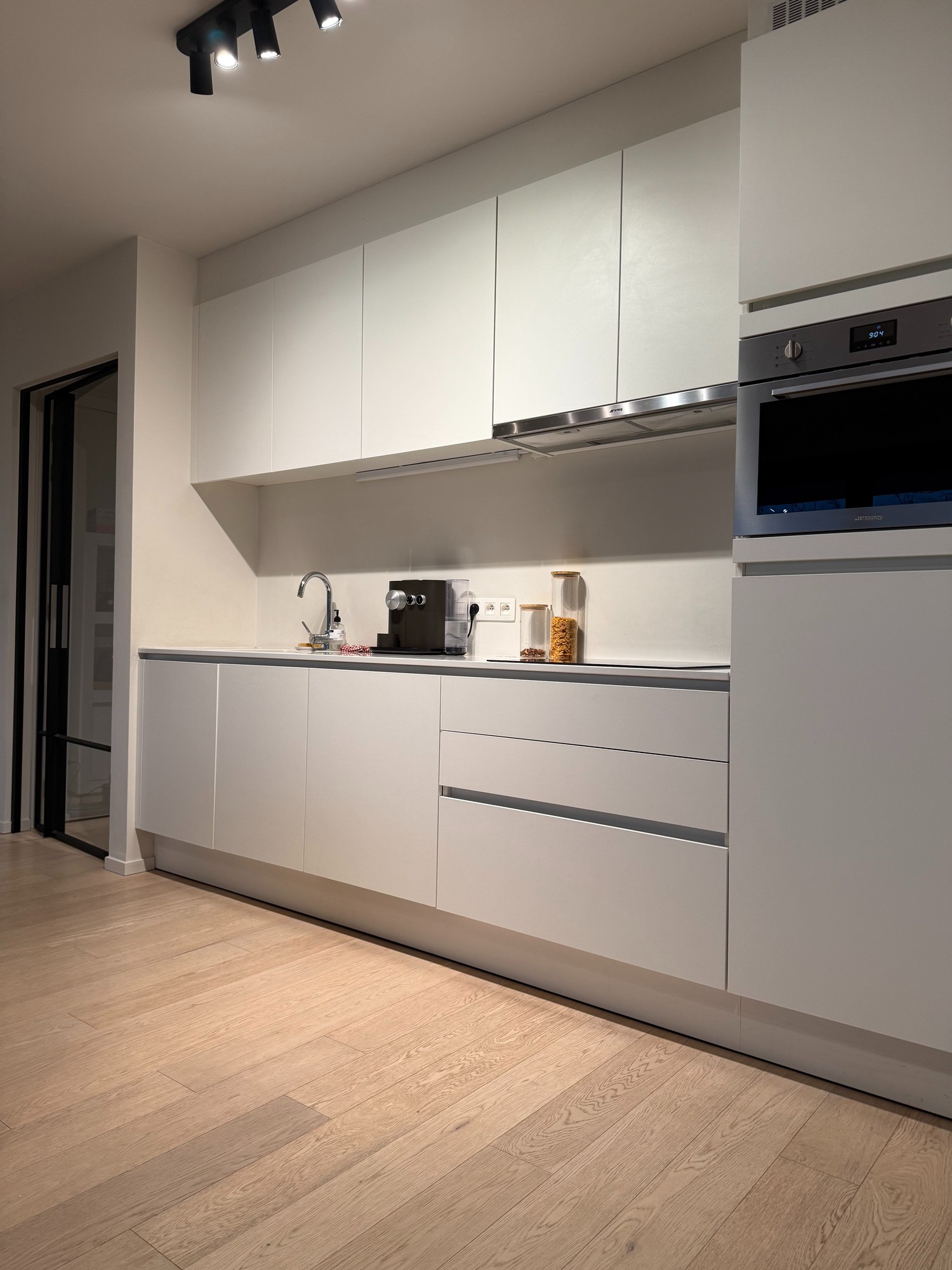 Recent GESCHILDERD  appartement in centrum Deerlijk | St Amandusstraat - foto 4