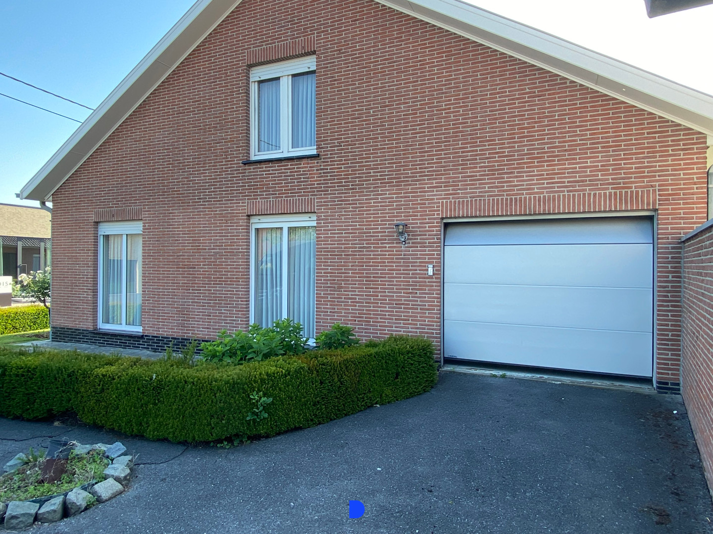House for rent in Oekene with 4 bedrooms - photo 2