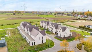 In een rustige en kindvriendelijke woonwijk in Haasdonk bieden wij de laatste beschikbare Nieuwbouwwoning binnen dit recente nieuwbouwproject.De...