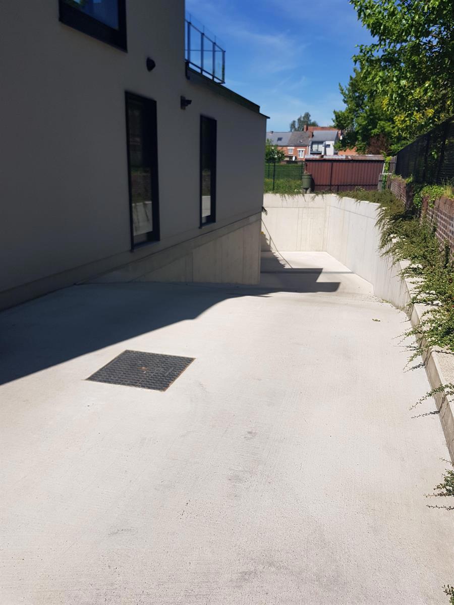 Garage for rent in Hasselt - photo 2