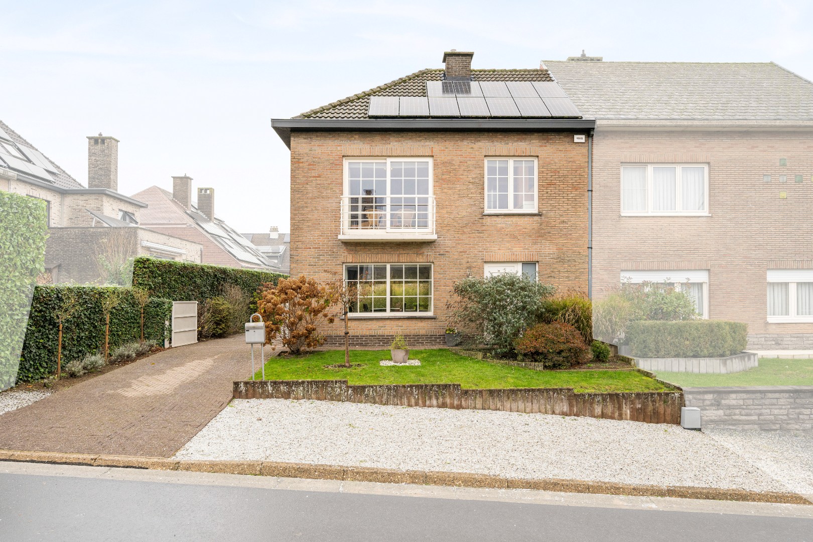 Instapklare woning met tuin, garage en rustige ligging! - foto 1