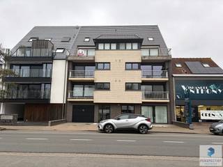 <span><span><span><span><span><span><span><span><span><span><span><span><span><span><span><span><span><span><span><span>Ruim duplex-appartement met 3 slpk en 2 terrassen van 12m²<br />INDELING: Derde verdiep:  U komt binnen via de inkomhal met apart gastentoilet en vestiaire.<br />De lichtrijke leefruimte omvat een grote zithoek en eetplaats met groot terras van 12m². <br />Aansluitend bevindt zich de praktische keuken met een aparte berging en groot terras van 12m².<br />Op de bovenverdieping zijn er drie volwaardige slaapkamers en een badkamer.<br />Daarnaast is er een zolder, toegankelijk via een luik, die extra bergruimte biedt.<br />Verder beschikt het appartement over een privatieve berging en </span></span></span></span></span></span></span></span></span></span></span></span></span></span></span></span></span></span></span></span>achteraan de residentie is er bovendien de mogelijkheid om een garagebox aan te kopen, <br />- Garagebox: <span><span><span><span><span><span><span><span><span><span><span><span><span><span><span><span><span><span><span><span>30.000 EUR</span></span></span></span></span></span></span></span></span></span></span></span></span></span></span></span></span></span></span></span>- Stedenbouwk. inl. in aanvraag<br /> 
<div>
<div>
<div>
<div>
<div>
<div><span><span><span><span><span><span><span><span><span><span><span><span><span><span><span><span><span><span><span><span>Contacteer PERSPECTIEF VASTGOED – 7 op 7 bereikbaar – voor meer informatie of een bezoek.<br />Bel  050/550.750 of mail naar info@perspectiefvastgoed.be.</span></span></span></span></span></span></span></span></span></span></span></span></span></span></span></span></span></span></span></span></div>
</div>
</div>
</div>
</div>
</div>