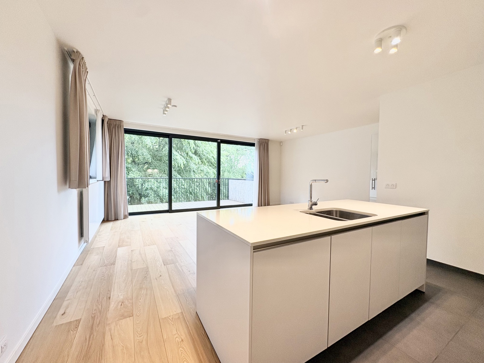 Apartment for rent in Watermael-Boitsfort with 2 bedrooms - photo 4