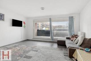 Recent appartement met 2 slaapkamers en autostaanplaats vlakbij het centrum.Het appartement, gelegen op de eerste verdieping, heeft volgende...